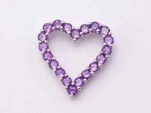Beautiful 1.0 Carat Amethyst Silver Heart Pendant