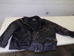 2X Leather coat
