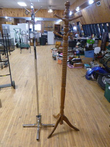 2 Coat Racks