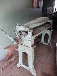 SHEET METAL BRAKE