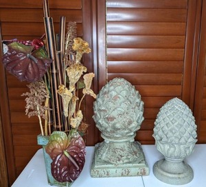 lot 177 image: Beautiful Entryway Dcor