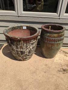 lot 76 image: Glazed Ceramic Outdoor Planters