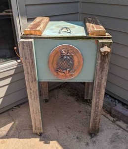 lot 35 image: Vintage Cooler Stand w Cover