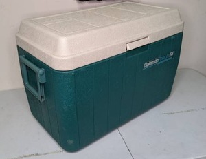 lot 235 image: Coleman Polylite 54 Hardsided Cooler