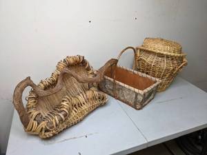 lot 240 image: 3 Unique Wicker and Traditionally Made Baskets