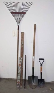 lot 206 image: Tried and True Tools - 6 Pieces