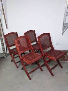lot 212 image: 4 Folding Wood and Wicker Chairs