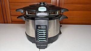 lot 73 image: Electric Pressure Cooker