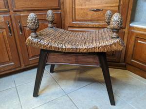 lot 126 image: Antique Wooden Decorative Stool w Ornate Acorn on each Corner