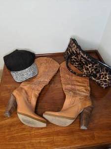 lot 129 image: Beautiful Jessica Simpson Brown Boots, Black Studded Hat, & Leopard Handbag