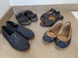 lot 327 image: Lot of Womens Shoes