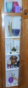 lot 333 image: Colorful Household Decor, Essential Oils, Candles, Vases and more