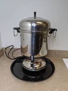lot 335 image: Farberware Stainless Steel Perculator