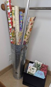 lot 337 image: Wrapping Paper & Gift Bags