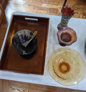 lot 306 image: Antique Imperial Glass home decor with wood tray