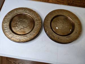 lot 307 image: Charger Plates
