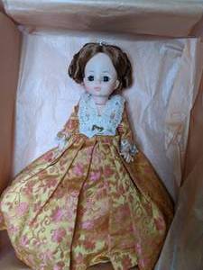 lot 373 image: Vintage Collectible Doll - Madame Alexander - Elizabeth Monroe