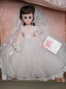 lot 353 image: Vintage Collectible Doll - Madame Alexander - Elise Bride