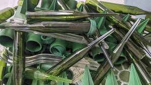 lot 251 image: Lot of Flower Arranging Items