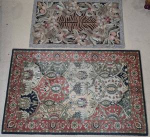 lot 100 image: (2) Beautiful Rugs