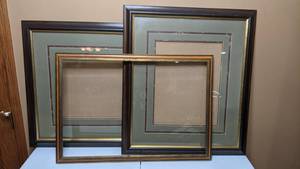 lot 96 image: Set of (3) Empty Picture Frames