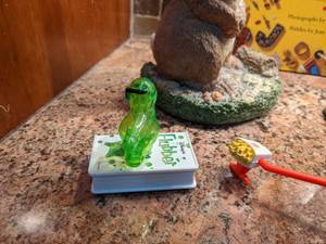 lot 290 image: Little Fun Things for the Kiddos