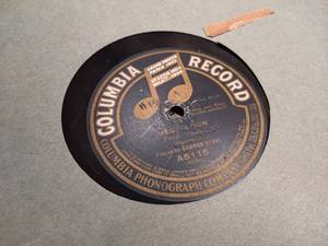 lot 862 image: Vintage Record Collection - Okeh, Columbia, Vocalion, Mercury, Perfect, Grey Gull, Jewel