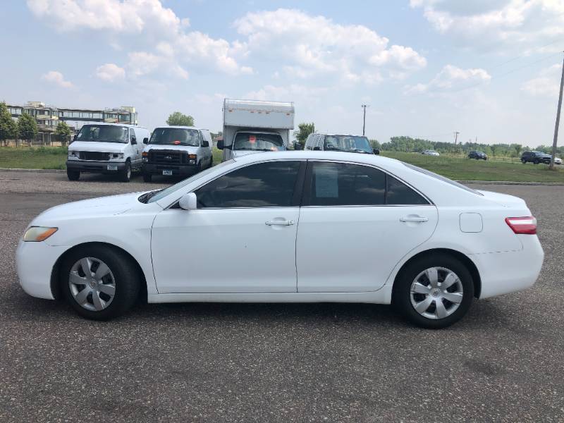 2009 Toyota Camry LE - 1 OWNER