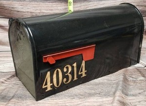 lot 108 image: Mail Boxes