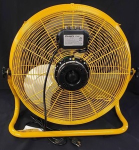 lot 5 image: Stanley 20 Floor Fan