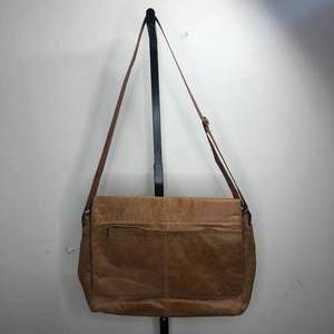 lot 53 image: Wilsons Leather Camel Satchel Bag