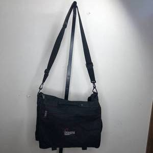 lot 57 image: Integra Telecom Laptop Bag