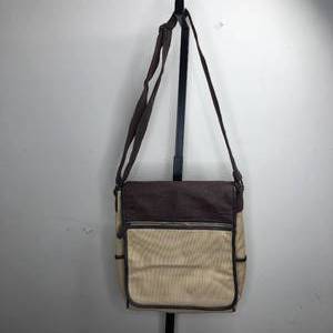 lot 62 image: Tan Messenger Bag