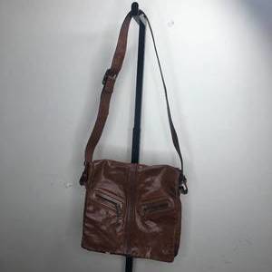 lot 65 image: Brown Wilsons Leather Shoulder Bag