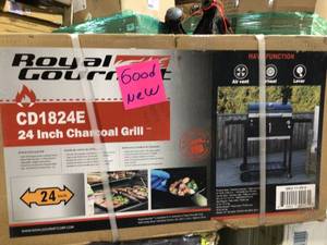 lot 44 image: Royal Gourmet CD1824E, 24-inch Charcoal BBQ Grill, 490 Square Inches, For Outdoor Picnic, Patio Cooking, Backyard Party