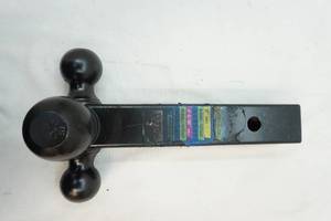 Trailer hitch and ball