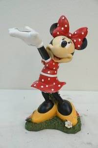 Minnie Mouse garden dcor
