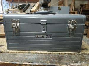 lot 459 image: Craftsman Toolbox with Filled with Tools