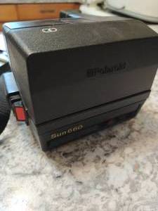 lot 175 image: Polaroid Sun 660 Camera