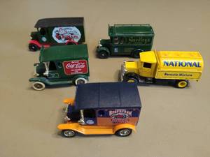lot 272 image: Five Lledo Model Cars