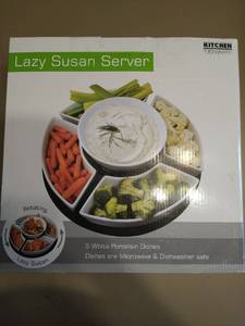 lot 293 image: Lazy Susan Server