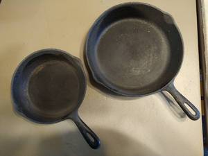 lot 297 image: Two Cast Iron Skillets