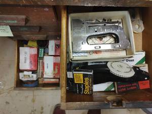lot 504 image: Contents of Work Bench