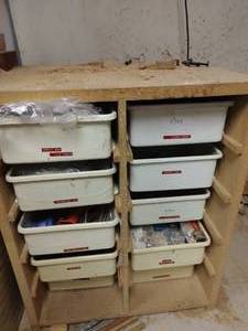 lot 487 image: Shelf with Pull Out Drawers with Contents