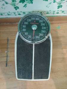 lot 127 image: Vintage Health-O-Meter Scale