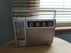 lot 139 image: Panasonic AC-Battery AMFM Radio