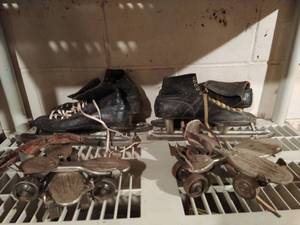 lot 14 image: Collection Of Vintage SkatesIce Skates