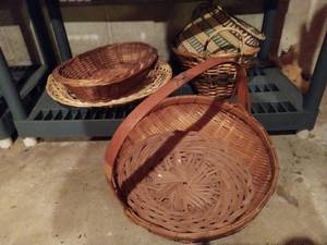 lot 32 image: Collection Of Baskets