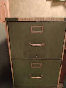 lot 200 image: Filing Cabinet