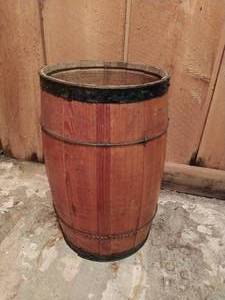 lot 227 image: Vintage Barrel